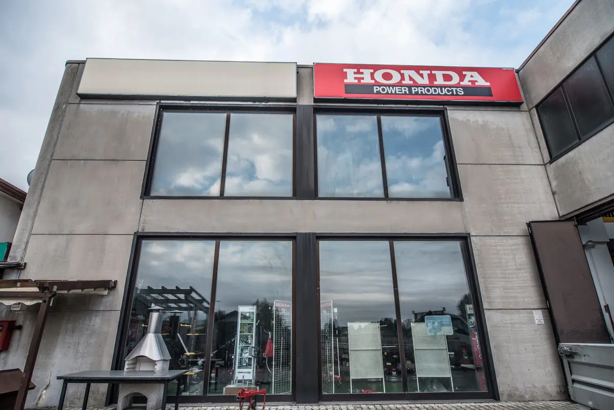 fotografia-commerciale-esterni-padova-azienda-honda